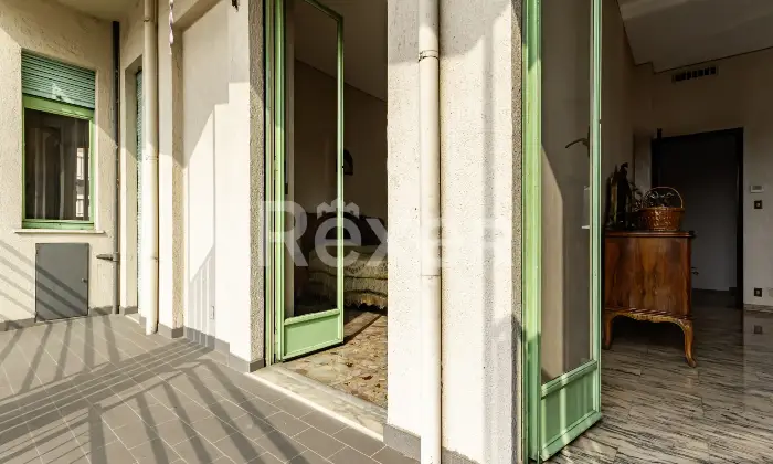 Rexer-Torino-Appartamento-con-doppi-ingressi-Altro