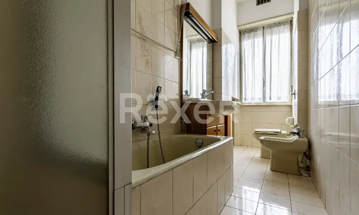 Rexer-Torino-Appartamento-con-doppi-ingressi-Altro