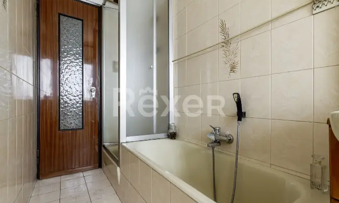 Rexer-Torino-Appartamento-con-doppi-ingressi-Altro