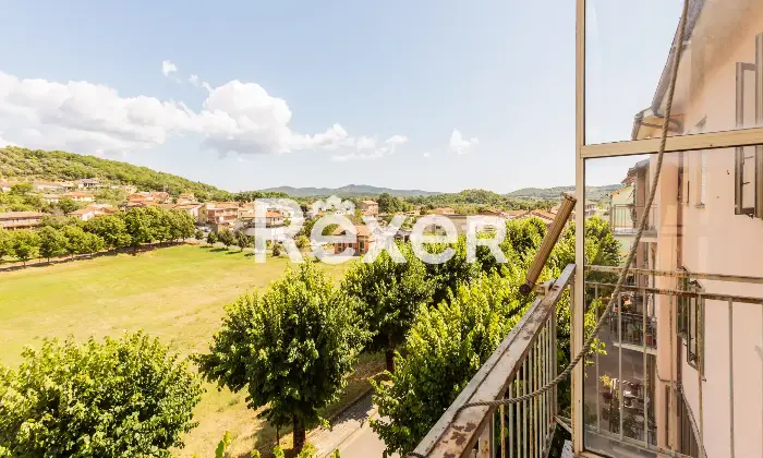 Rexer-Villa-San-Giovanni-in-Tuscia-Luminoso-Appartamento-con-Riscaldamento-Autonomo-Altro