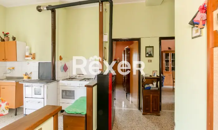 Rexer-Villa-San-Giovanni-in-Tuscia-Luminoso-Appartamento-con-Riscaldamento-Autonomo-Altro