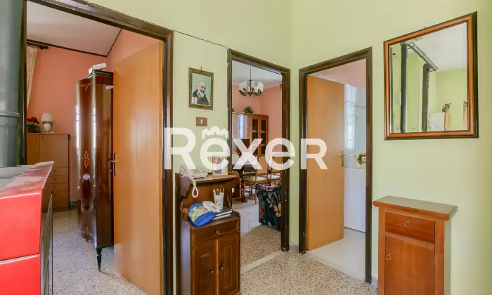 Rexer-Villa-San-Giovanni-in-Tuscia-Luminoso-Appartamento-con-Riscaldamento-Autonomo-Altro