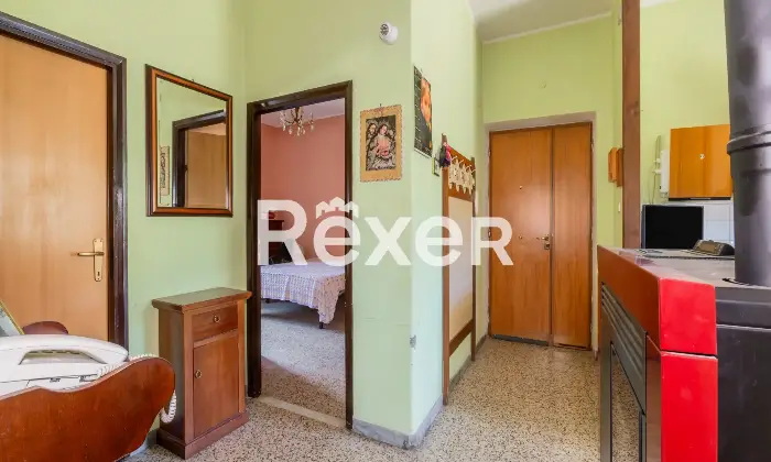 Rexer-Villa-San-Giovanni-in-Tuscia-Luminoso-Appartamento-con-Riscaldamento-Autonomo-Altro
