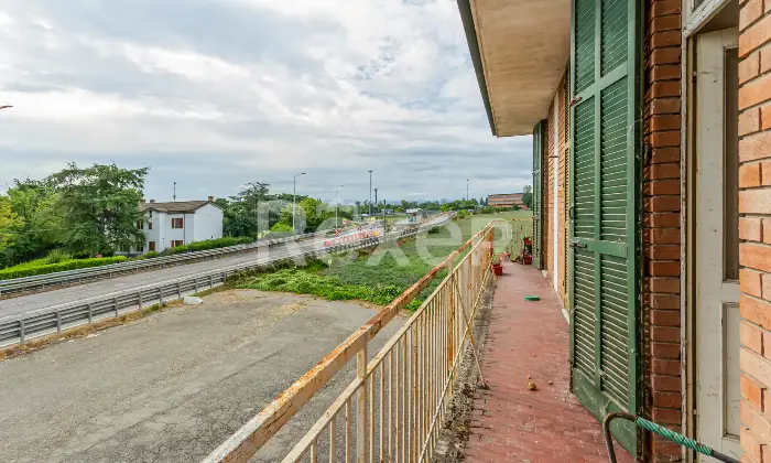 Rexer-Tortona-Intero-stabile-in-vendita-in-zona-strategica-e-in-forte-sviluppo-Altro