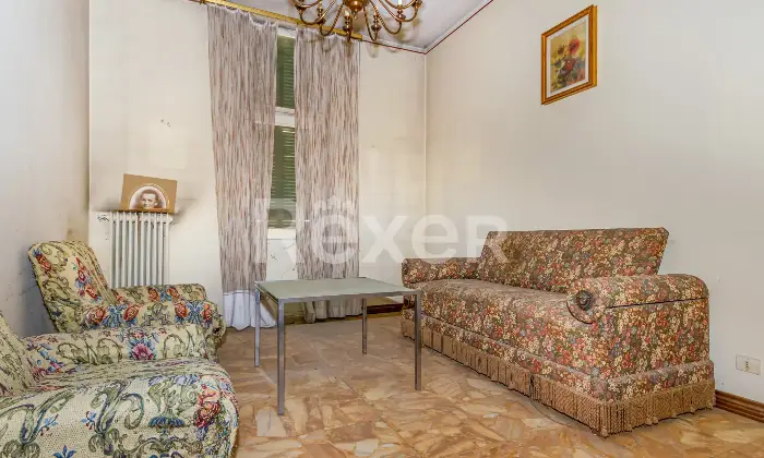 Rexer-Tortona-Intero-stabile-in-vendita-in-zona-strategica-e-in-forte-sviluppo-Altro
