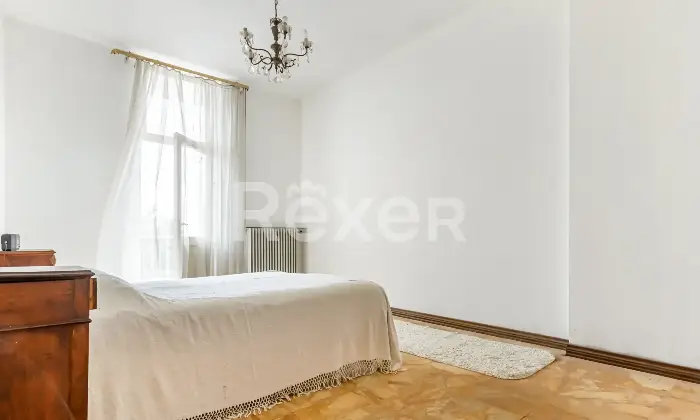 Rexer-Tortona-Intero-stabile-in-vendita-in-zona-strategica-e-in-forte-sviluppo-Altro