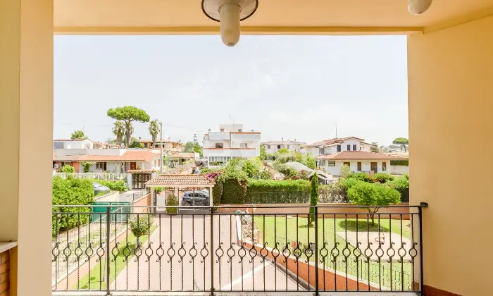 Rexer-Anzio-Prestigiosa-Villa-Indipendente-con-Ampio-Giardino-Altro