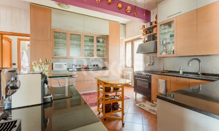 Rexer-Anzio-Prestigiosa-Villa-Indipendente-con-Ampio-Giardino-Altro