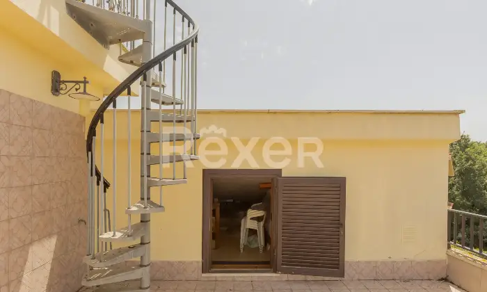 Rexer-Anzio-Prestigiosa-Villa-Indipendente-con-Ampio-Giardino-Altro