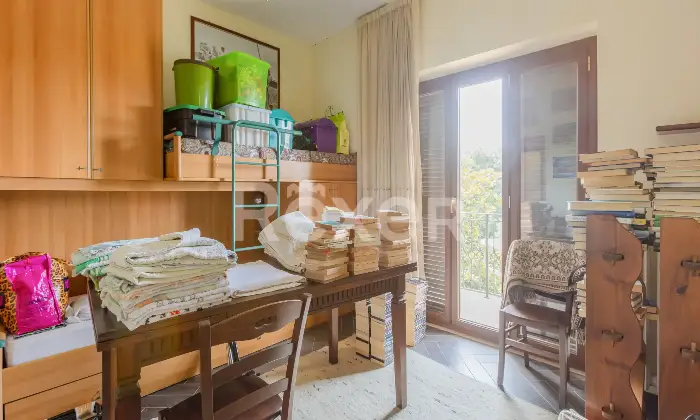 Rexer-Anzio-Prestigiosa-Villa-Indipendente-con-Ampio-Giardino-Altro