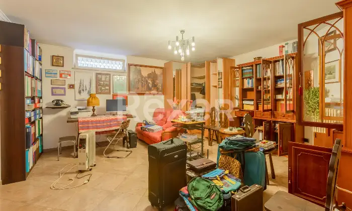 Rexer-Anzio-Prestigiosa-Villa-Indipendente-con-Ampio-Giardino-Altro