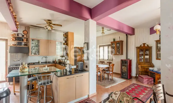 Rexer-Anzio-Prestigiosa-Villa-Indipendente-con-Ampio-Giardino-Altro