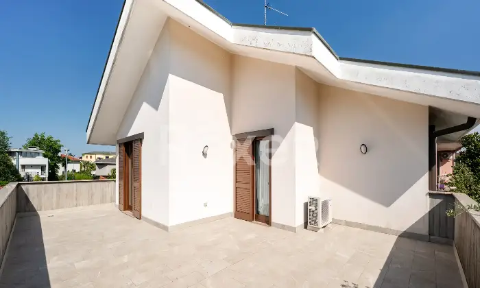 Rexer-Canegrate-Splendida-Villa-con-Piscina-Altro