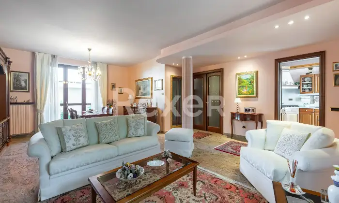 Rexer-Canegrate-Splendida-Villa-con-Piscina-Altro