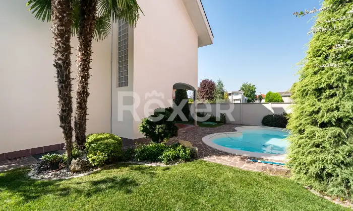 Rexer-Canegrate-Splendida-Villa-con-Piscina-Altro