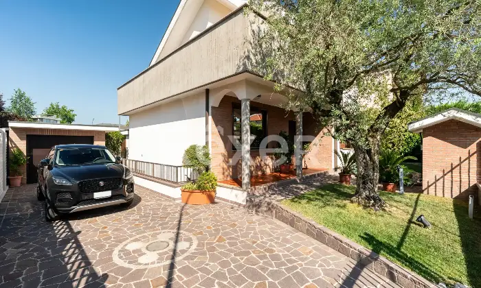 Rexer-Canegrate-Splendida-Villa-con-Piscina-Altro