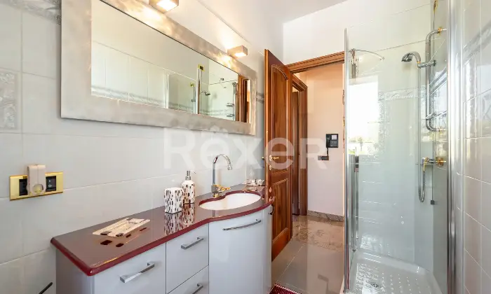 Rexer-Canegrate-Splendida-Villa-con-Piscina-Altro