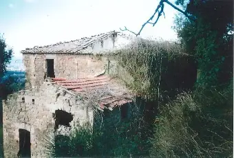 Rexer-Asissi-Antico-casale-da-ristrutturare-Altro