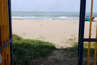 Rexer-Anzio-Rimessaggio-barca-direttamente-sulla-spiaggi-Terrazzo