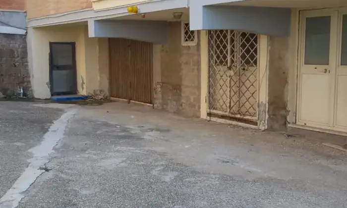 Rexer-Anzio-Rimessaggio-barca-direttamente-sulla-spiaggi-Garage