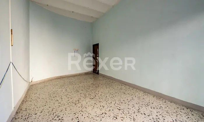 Rexer-Arrone-Palazzina-cieloterra-in-centro-Altro