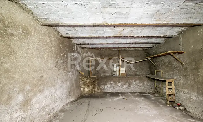 Rexer-Arrone-Palazzina-cieloterra-in-centro-Altro