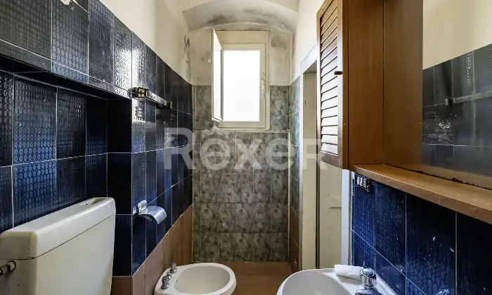 Rexer-Arrone-Palazzina-cieloterra-in-centro-Altro