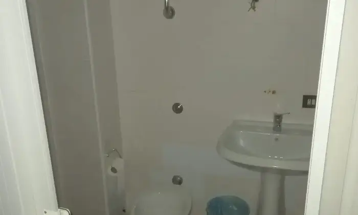 Rexer-Baiano-Locale-Commerciale-in-vendita-sito-in-Baiano-Bagno