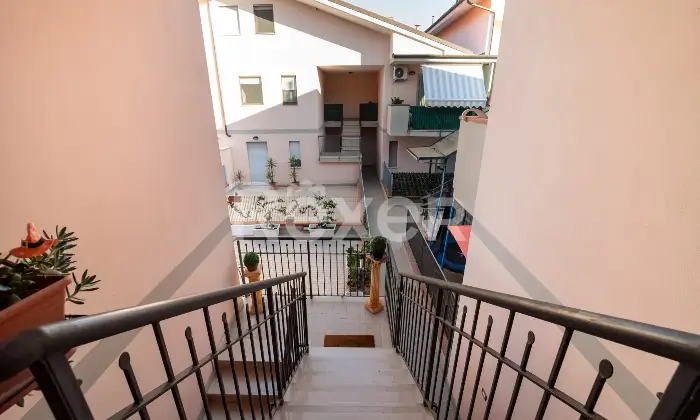 Rexer-Silvi-Appartamento-su-due-livelli-con-vista-mare-box-e-doppio-posto-auto-Altro