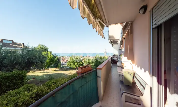 Rexer-Silvi-Appartamento-su-due-livelli-con-vista-mare-box-e-doppio-posto-auto-Altro