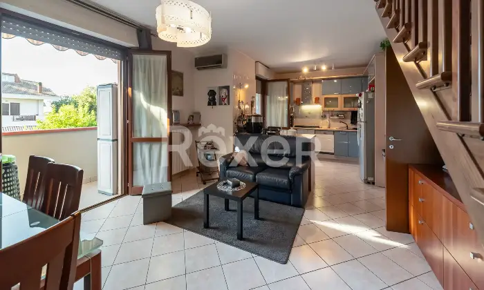 Rexer-Silvi-Appartamento-su-due-livelli-con-vista-mare-box-e-doppio-posto-auto-Altro