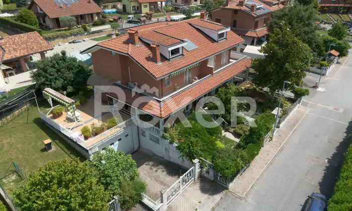Rexer-Villarbasse-Porzione-di-Villa-Bifamiliare-Altro