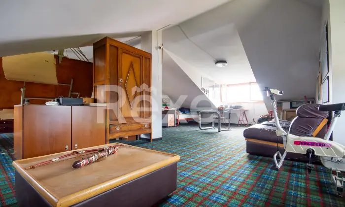Rexer-Villarbasse-Porzione-di-Villa-Bifamiliare-Altro