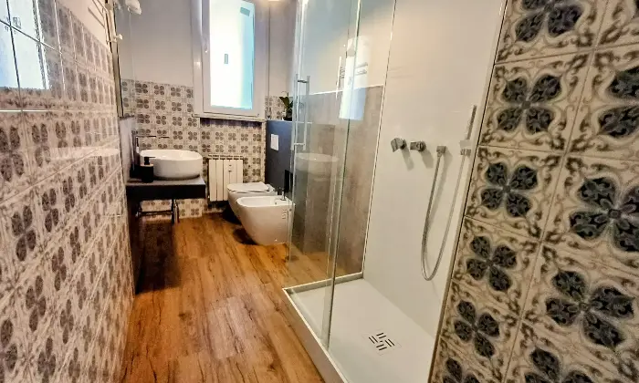Rexer-Firenze-Appartamento-accogliente-pronto-per-essere-abitato-Bagno