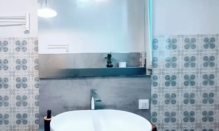Rexer-Firenze-Appartamento-accogliente-pronto-per-essere-abitato-Bagno