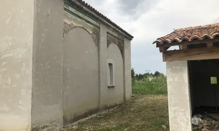 Rexer-San-Benedetto-Po-Casale-al-rustico-di-circa-mq-Giardino