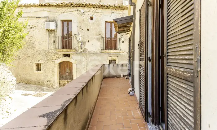 Rexer-Gerace-Casa-indipendente-su-due-piani-Altro