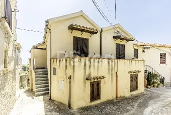 Rexer-Gerace-Casa-indipendente-su-due-piani-Altro