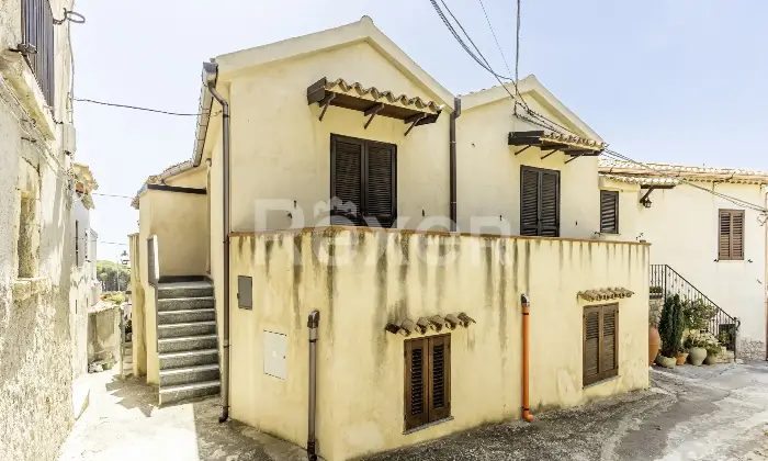 Rexer-Gerace-Casa-indipendente-su-due-piani-Altro