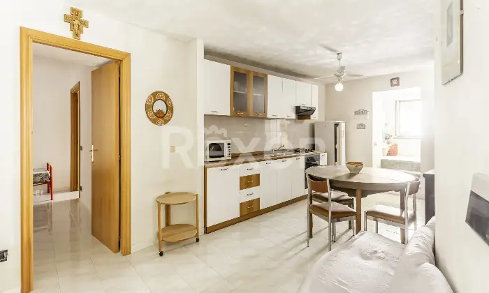 Rexer-Gerace-Casa-indipendente-su-due-piani-Altro