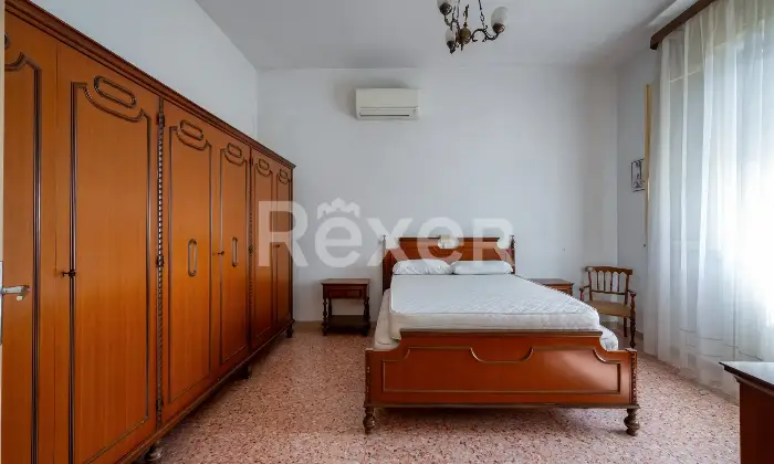 Rexer-RAVENNA-Casa-indipendente-con-ampio-giardino-e-locali-accessori-Savio-RA-Altro
