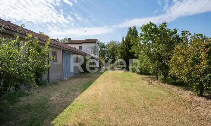Rexer-RAVENNA-Casa-indipendente-con-ampio-giardino-e-locali-accessori-Savio-RA-Altro
