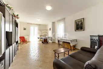 Rexer-larino-Casa-in-collina-zona-Larino-Altro