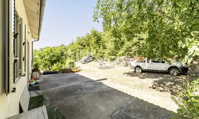 Rexer-larino-Casa-in-collina-zona-Larino-Altro