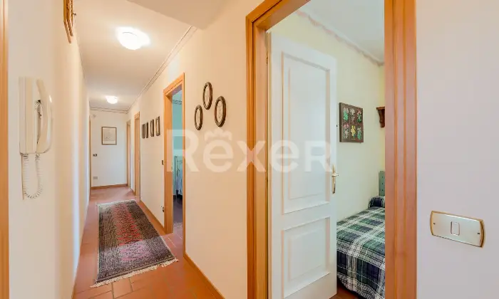 Rexer-Castrocaro-Terme-e-Terra-del-Sole-Villa-di-pregio-con-piscina-e-ettari-di-terreno-Altro