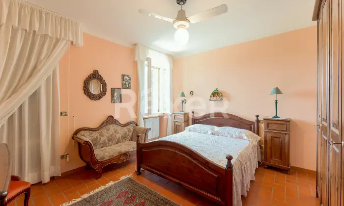 Rexer-Castrocaro-Terme-e-Terra-del-Sole-Villa-di-pregio-con-piscina-e-ettari-di-terreno-Altro