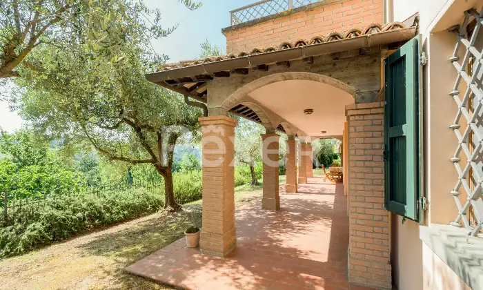 Rexer-Castrocaro-Terme-e-Terra-del-Sole-Villa-di-pregio-con-piscina-e-ettari-di-terreno-Altro