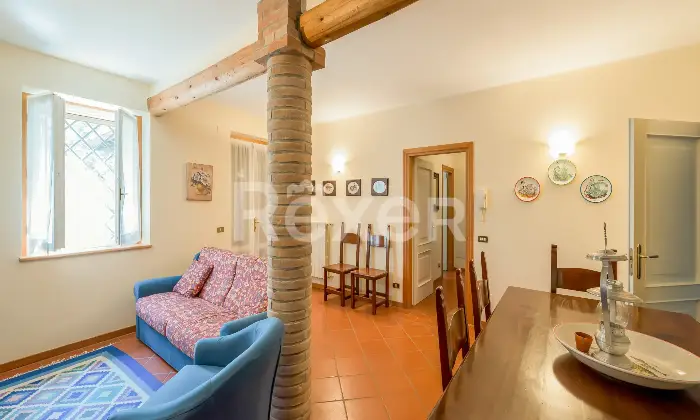 Rexer-Castrocaro-Terme-e-Terra-del-Sole-Villa-di-pregio-con-piscina-e-ettari-di-terreno-Altro