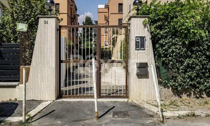 Rexer-Roma-Roma-Torrevecchia-Bilocale-al-piano-terra-Altro