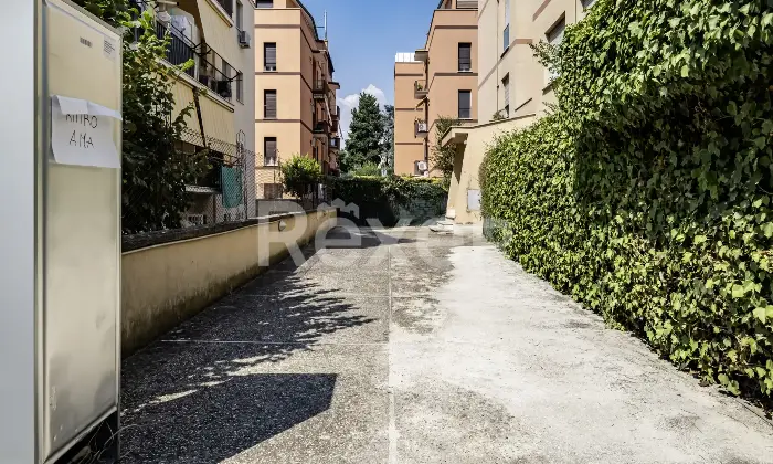 Rexer-Roma-Roma-Torrevecchia-Bilocale-al-piano-terra-Altro